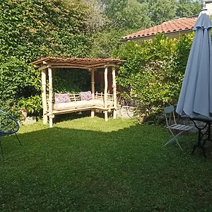  Hébergement de vacances Maison En Pierre Restauree Avec Jardin